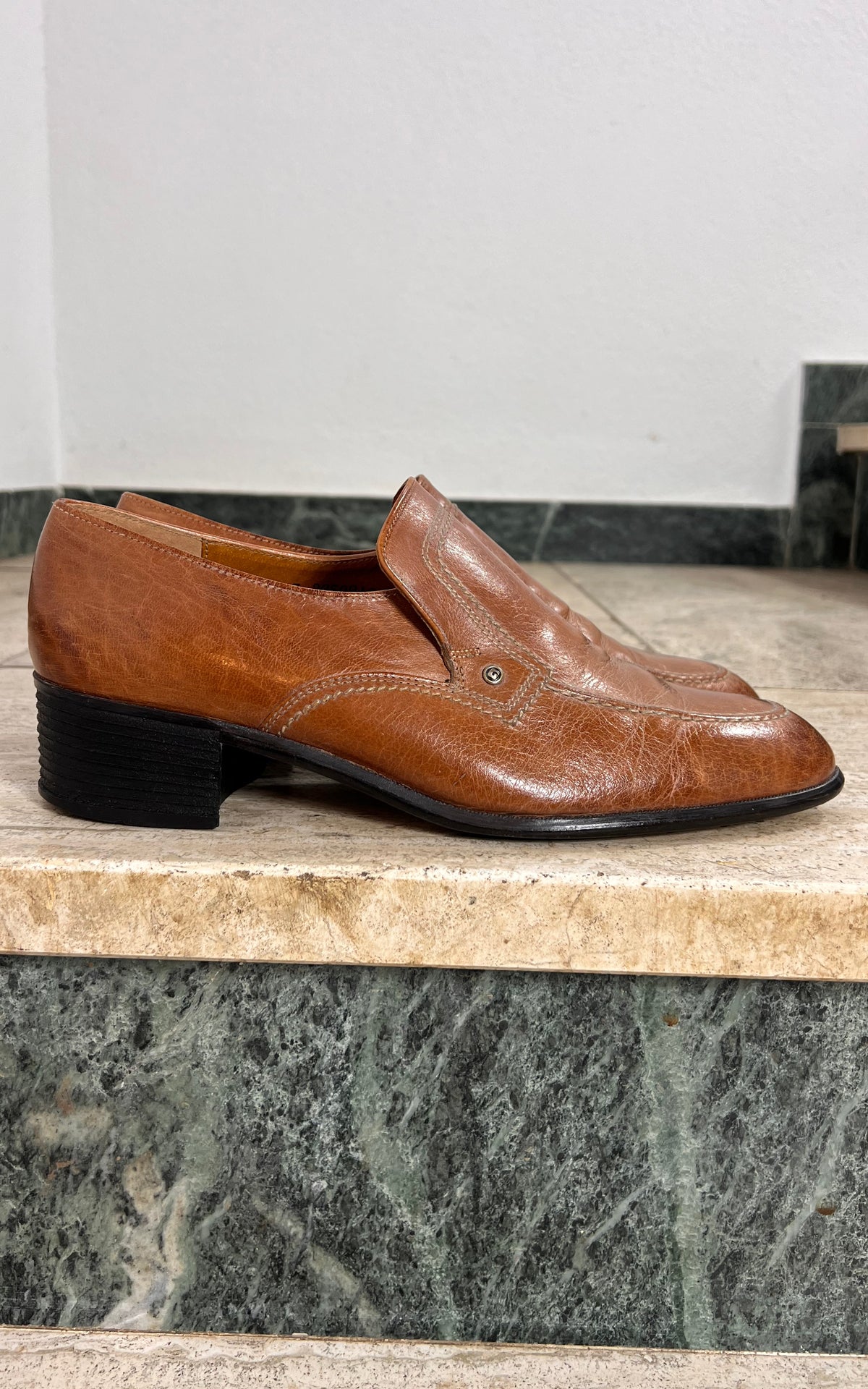 Vintage Mens 70s Leather Heeled Loafers 43