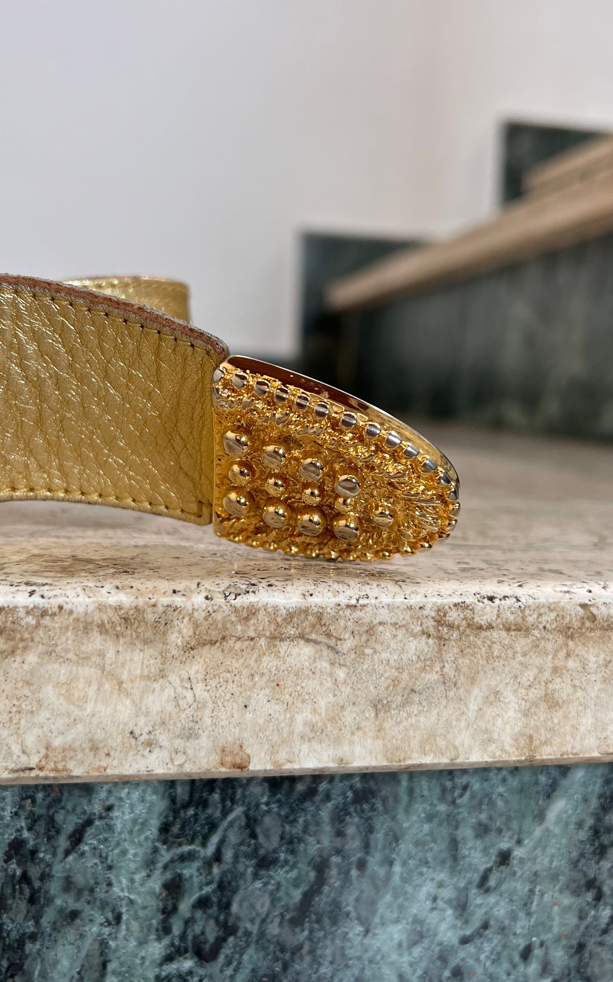 Vintage 90s Belt Gold