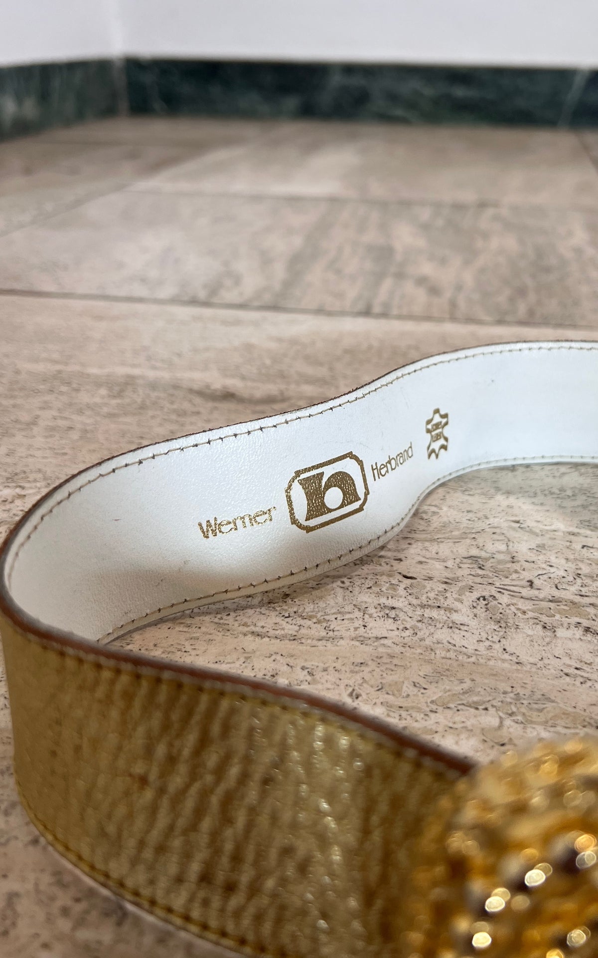 Vintage 90s Belt Gold