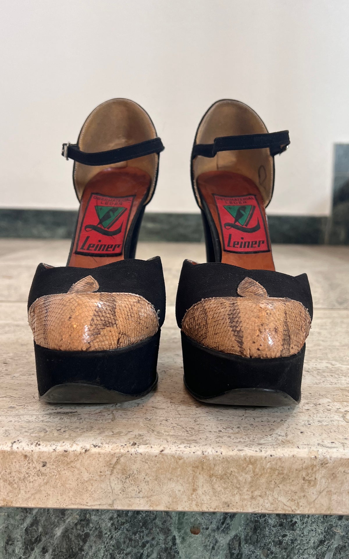 Vintage 70s Platform Heels 36