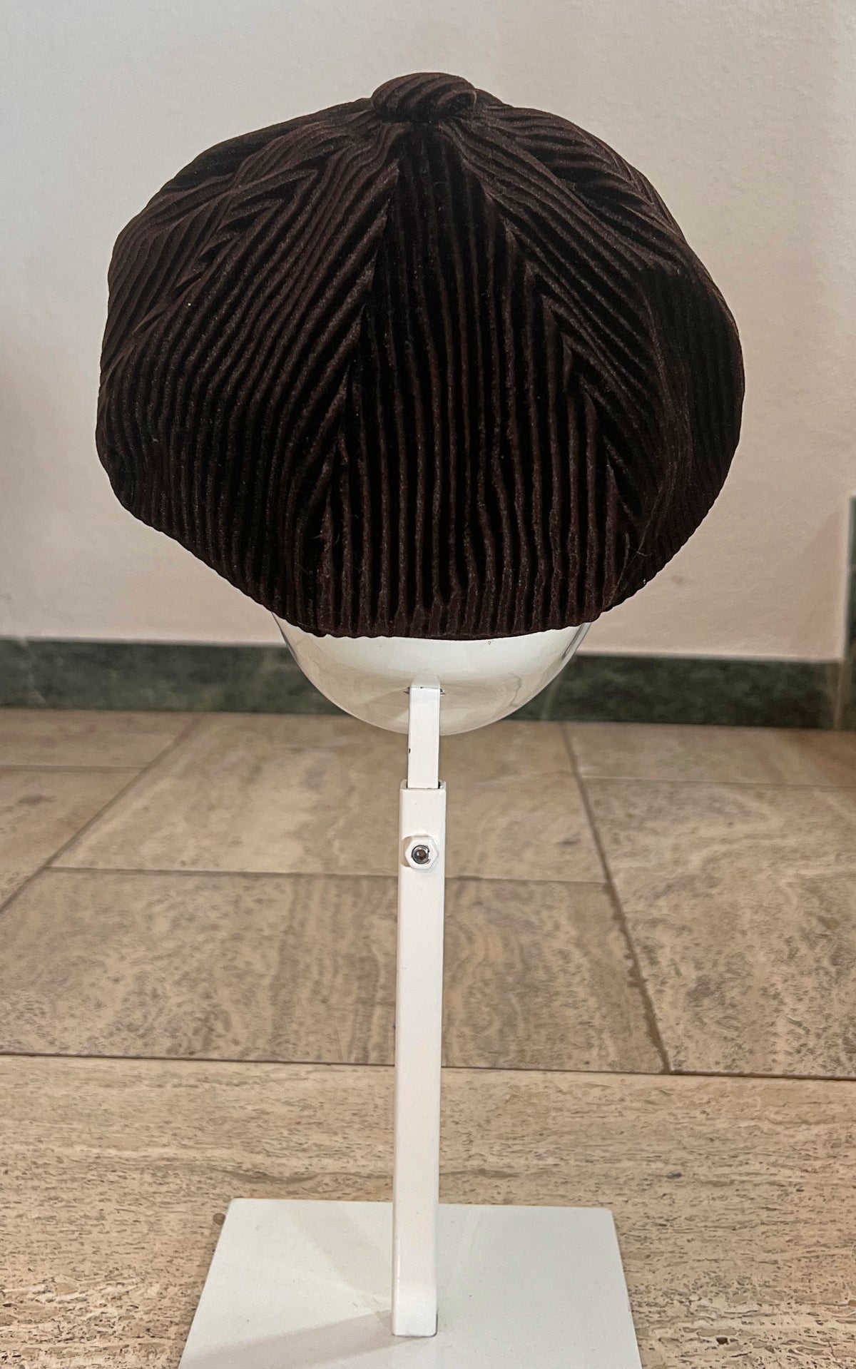 Vintage MENS Darkbrown Baker Boy Hat