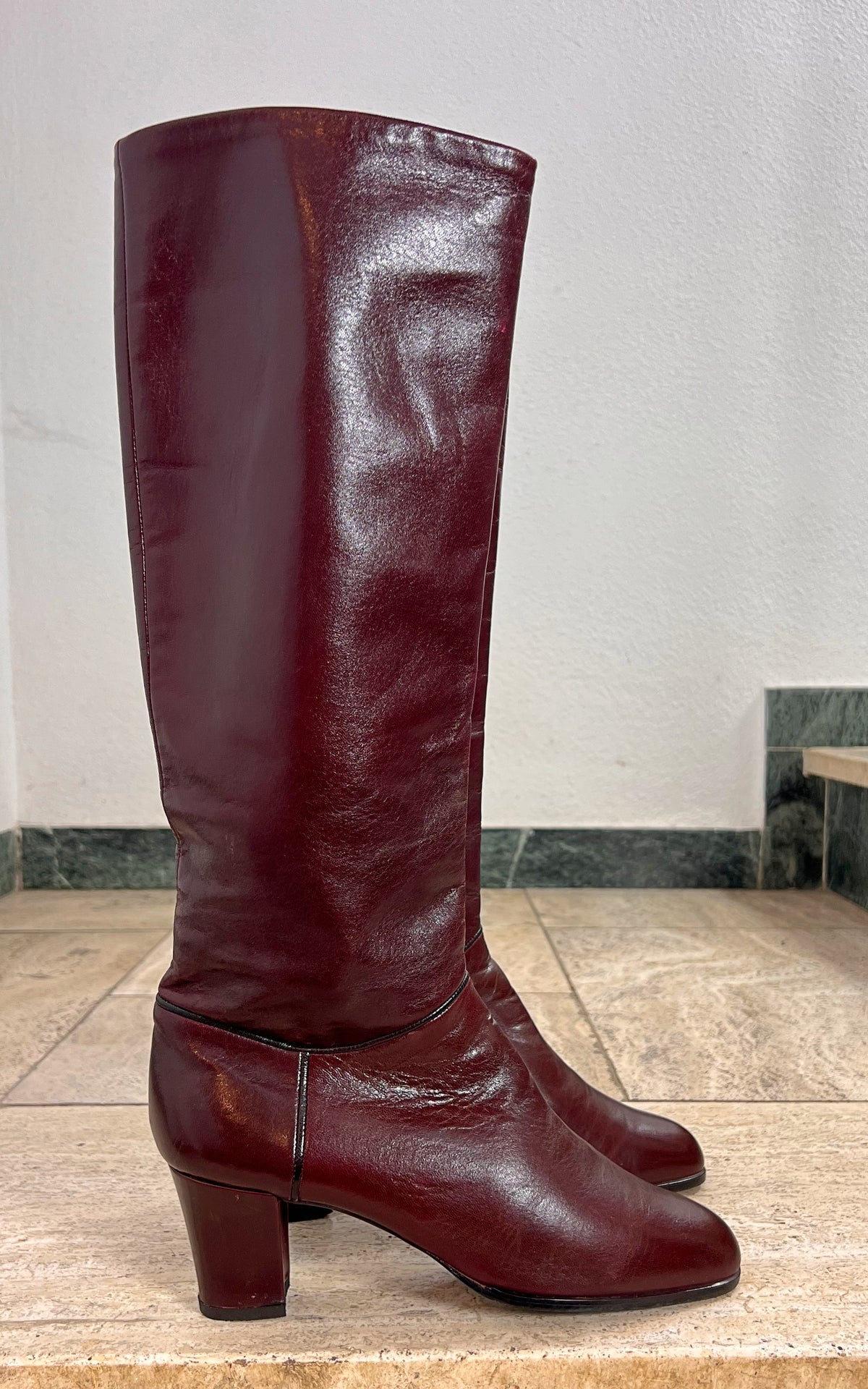 Vintage 70s Burgundy Knee-High Boots 39