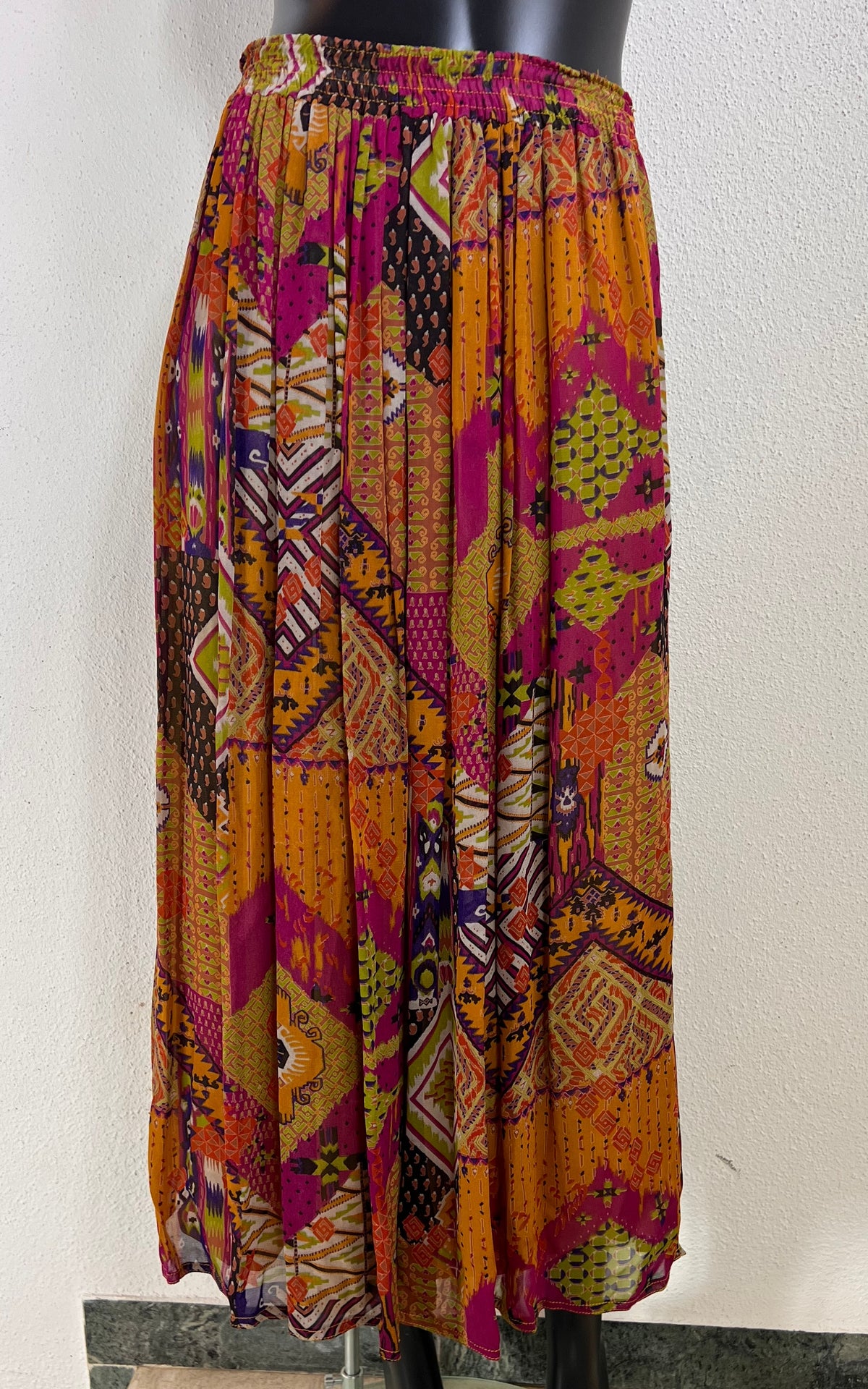 Vintage Abstract Pattern 90s Skirt