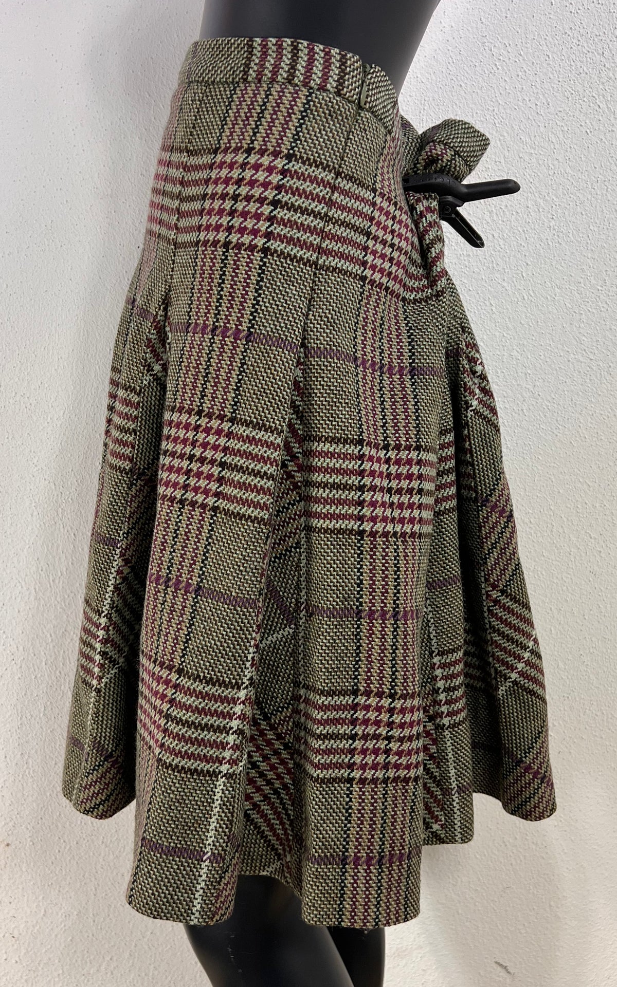 Burberry London Pure Wool Check Skirt – Made in Italy