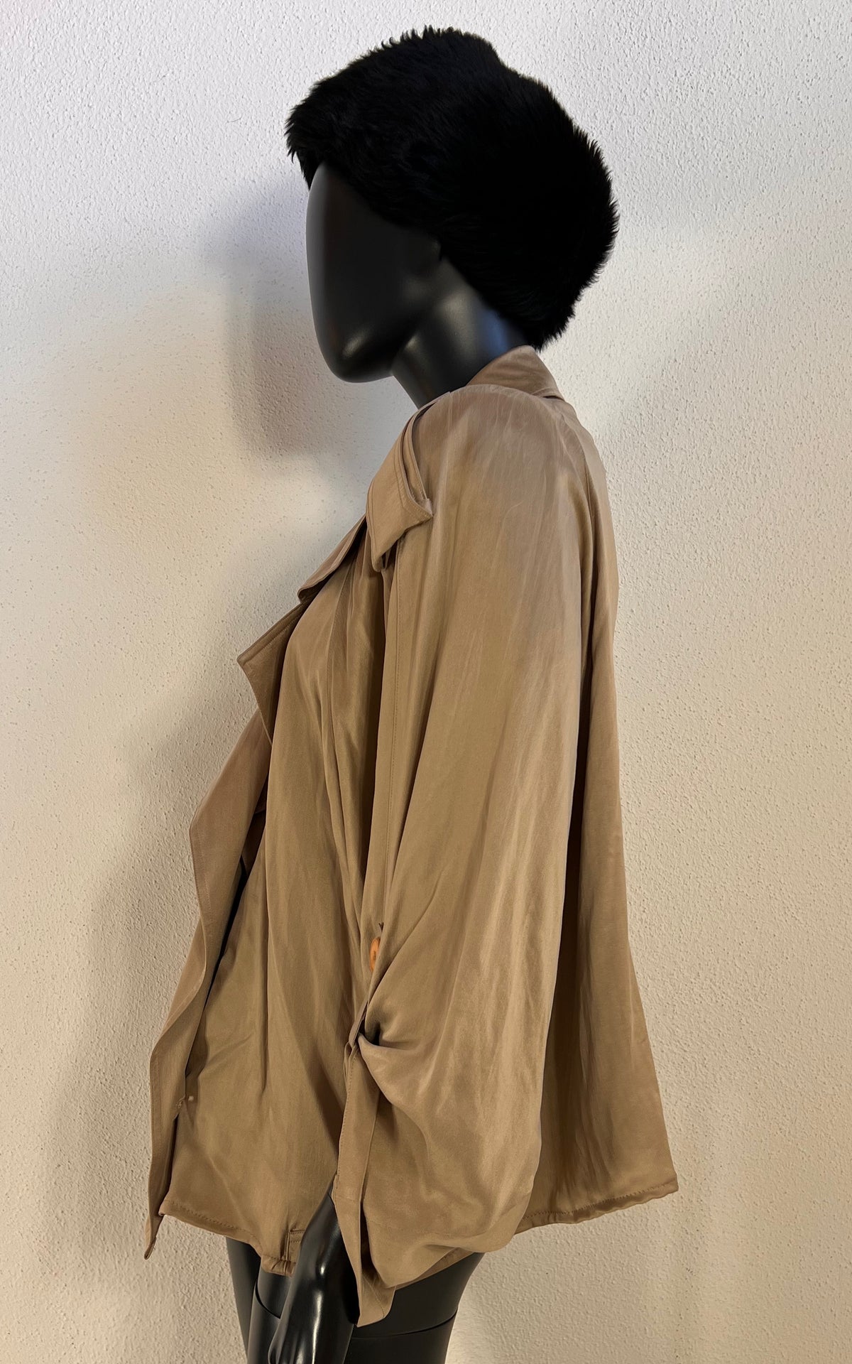 Vintage Oversized Pia Ricci Pure Silk Trench-Style Jacket – Champagne Beige