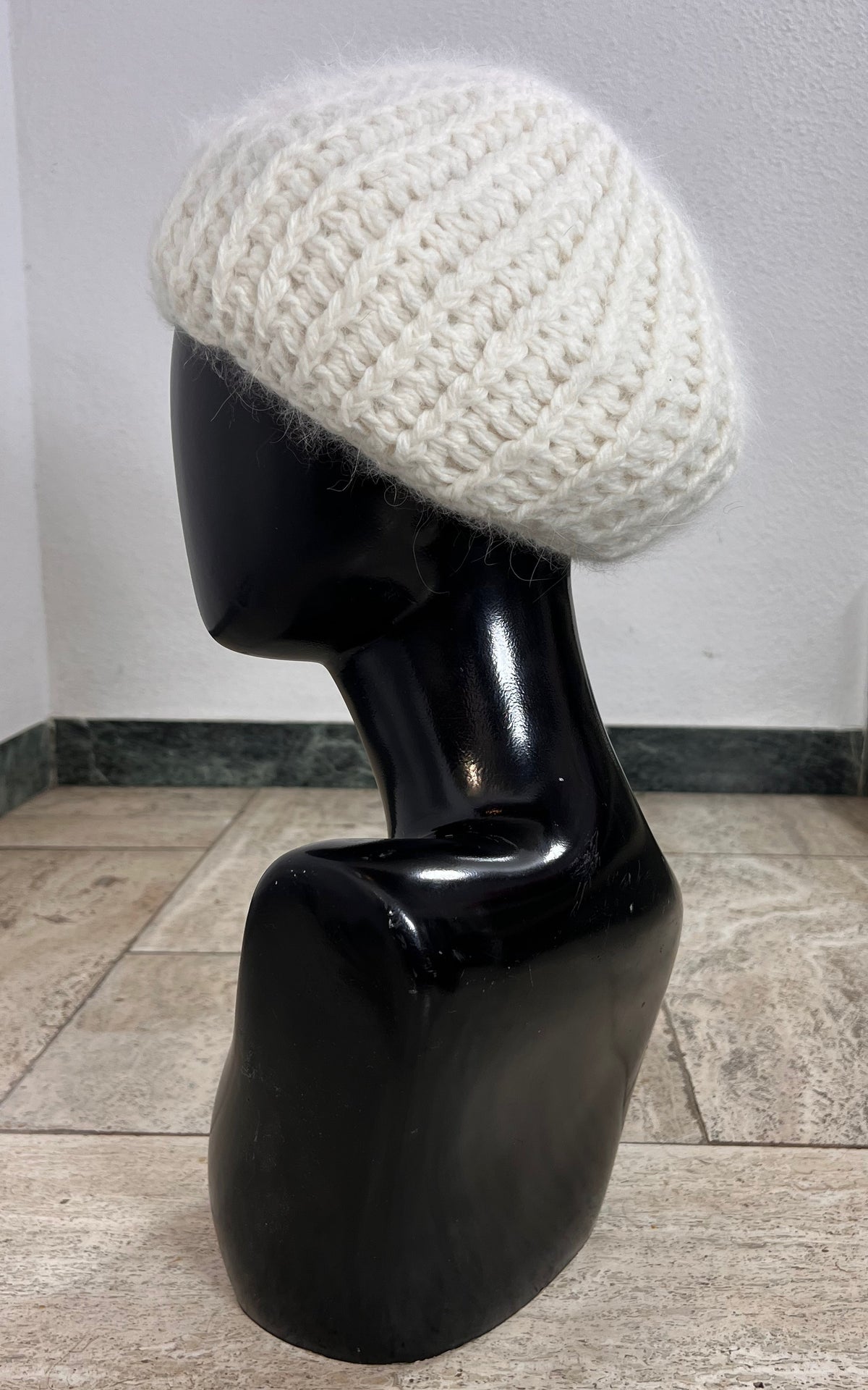 Vintage Ivory Angora Blend Chunky Knit Beret