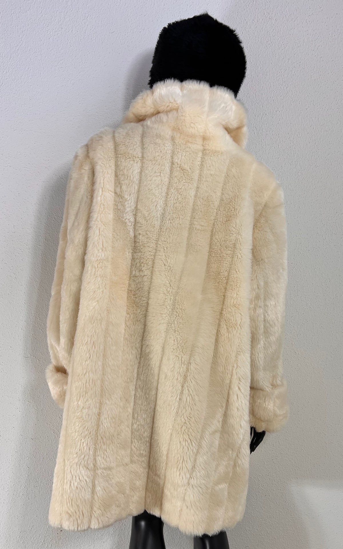 Vintage Ivory Faux Fur Coat with Statement Collar and Turn-Back Cuffs