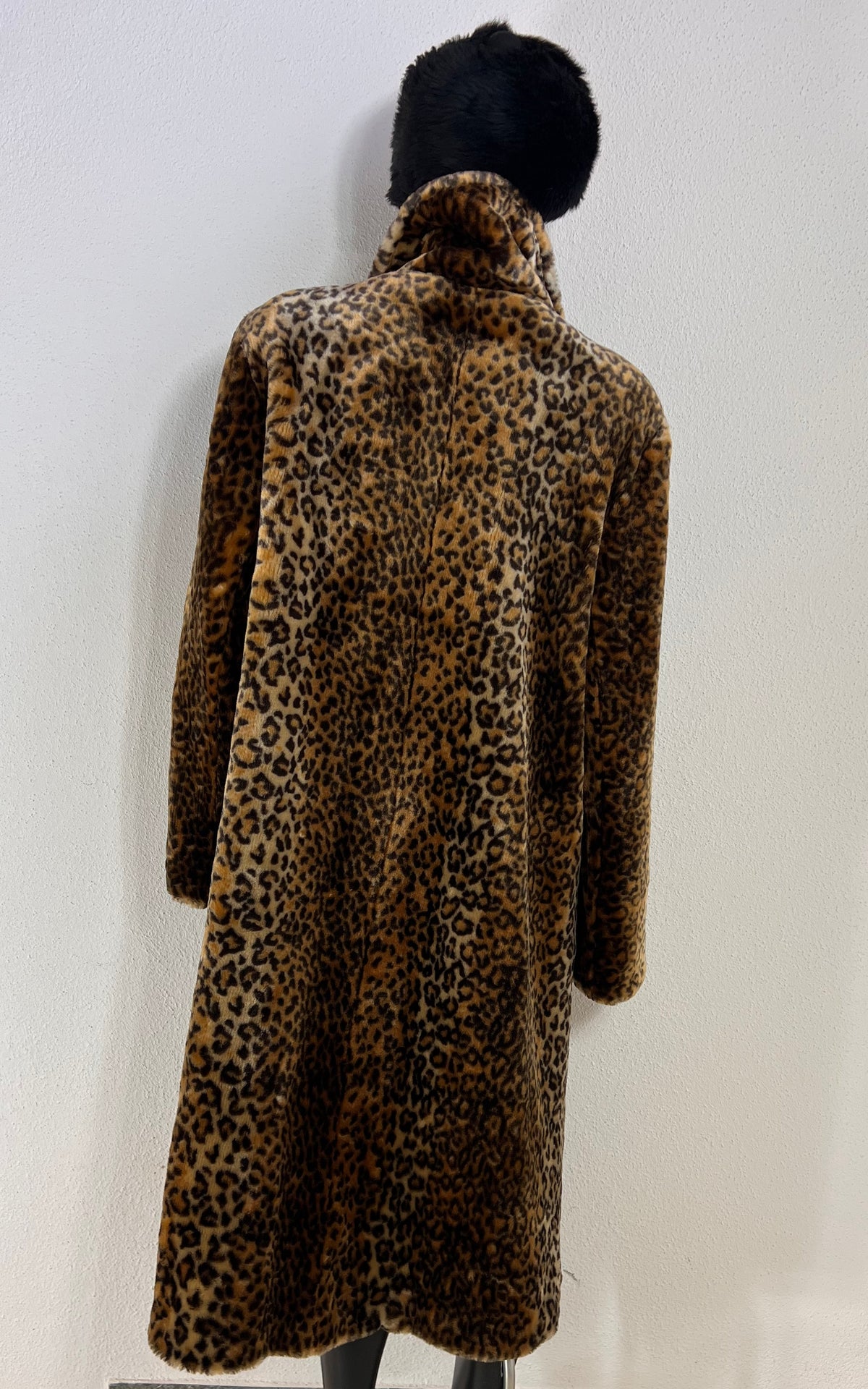 Vintage Giorgio Mobiani Leopard Print Faux Fur Coat