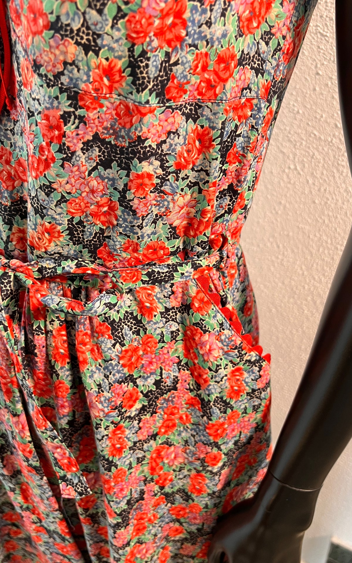 Vintage 70s Betty Barclay Flower Dress
