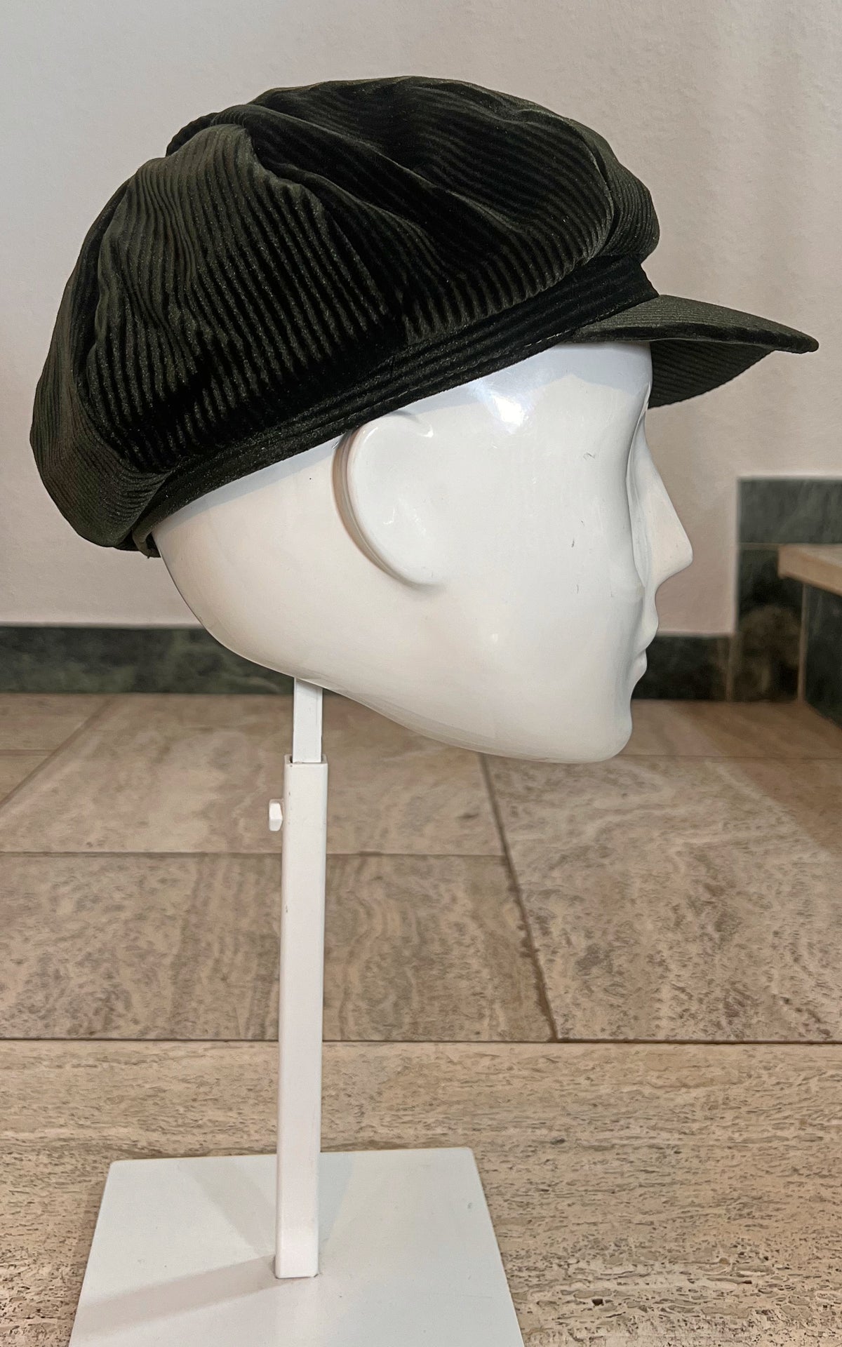 Vintage MENS Darkgreen Baker Boy Hat