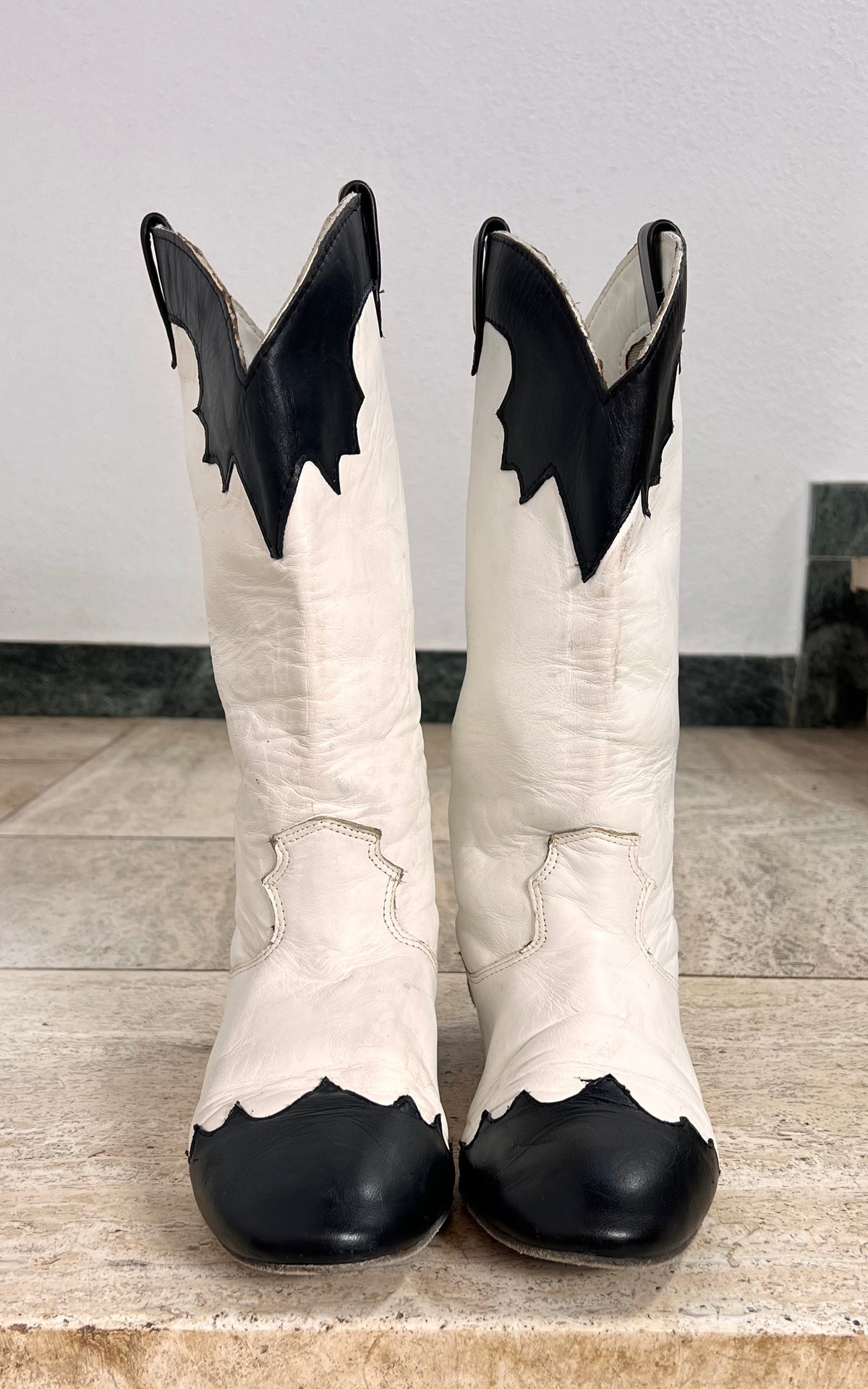 Vintage Black and White Western Cowboy Boots 38