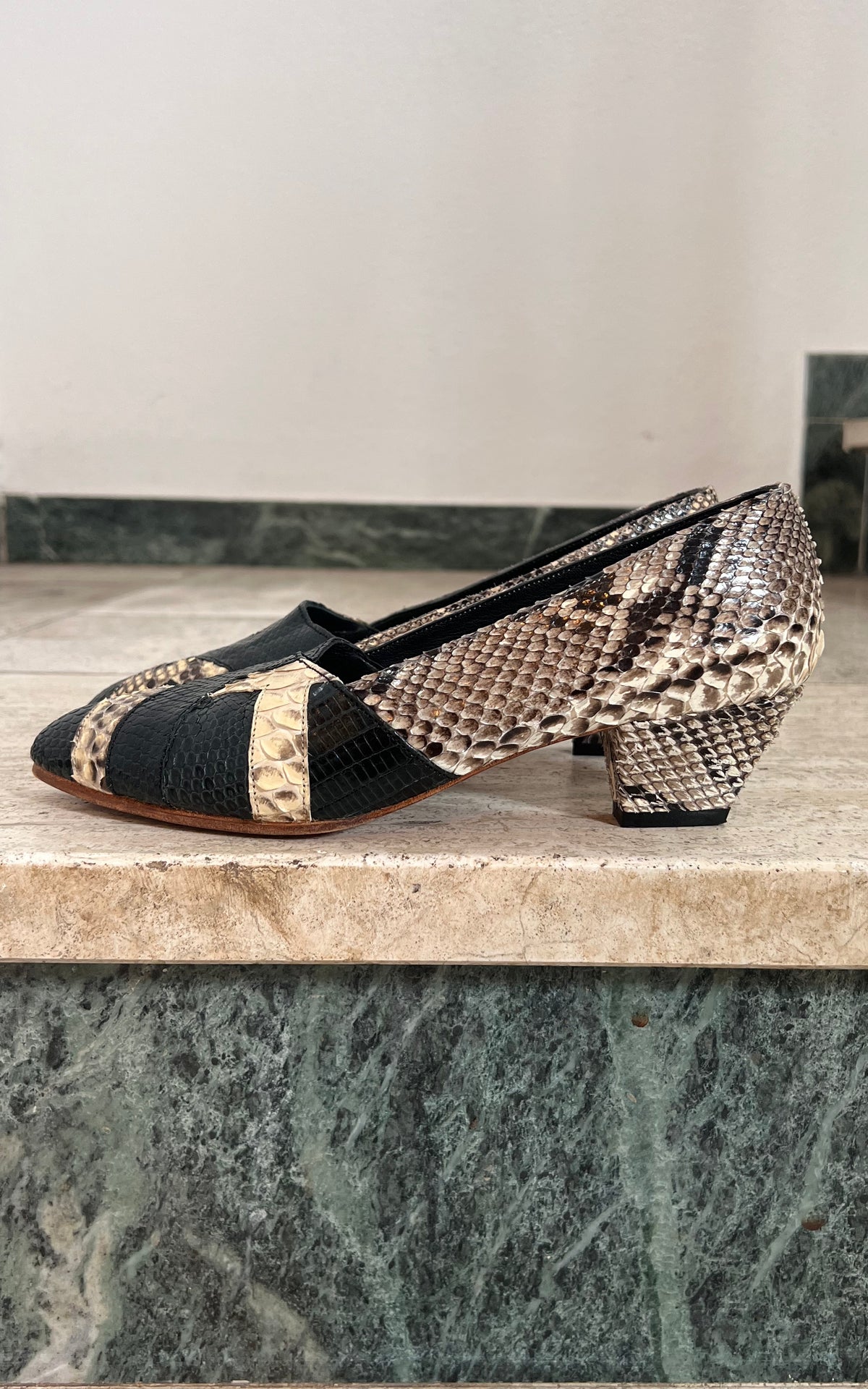 Vintage Snakeskin Shoes 37