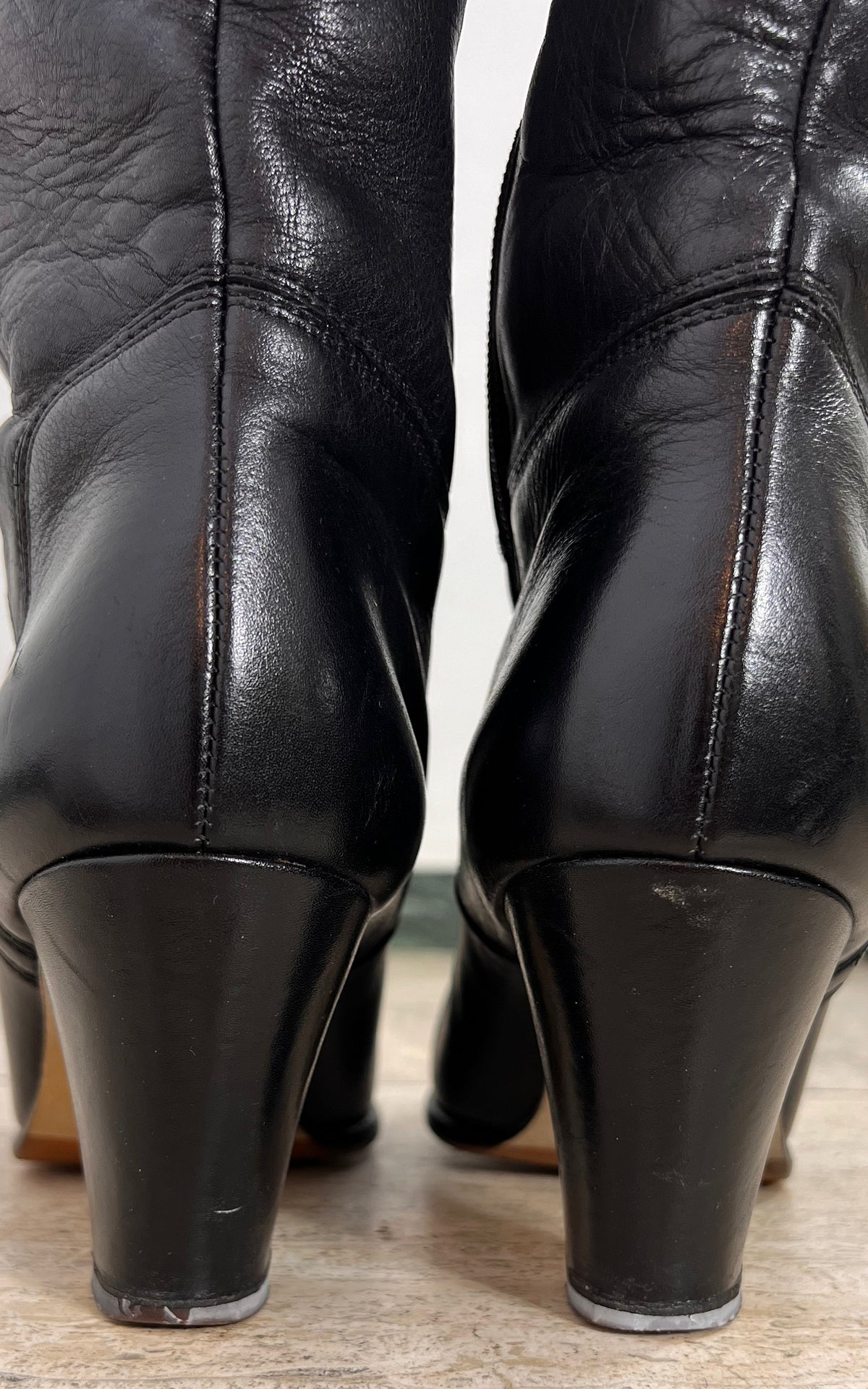 Vintage 70s Black Knee-High Boots 39