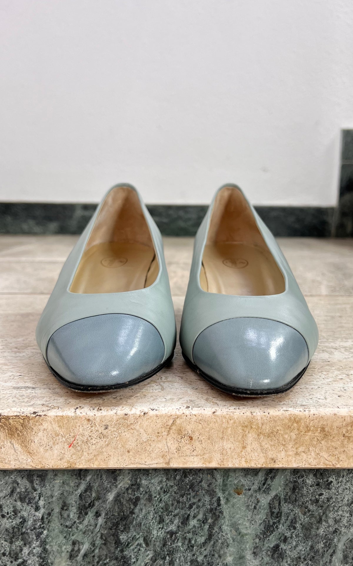 Vintage Elegance Paris Pumps 40