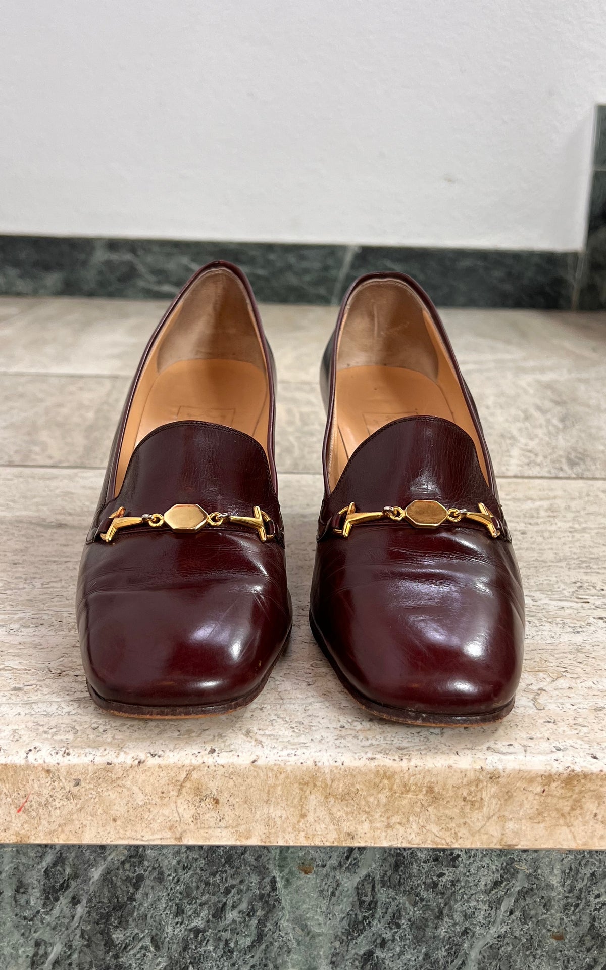 Vintage 70s Handmade Riccioni Burgundy Pumps 39