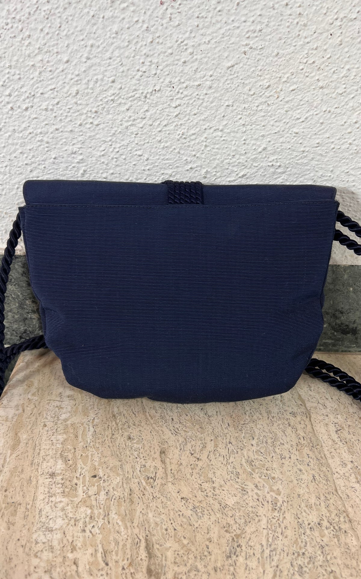 Vintage Darkblue Scallop Bag