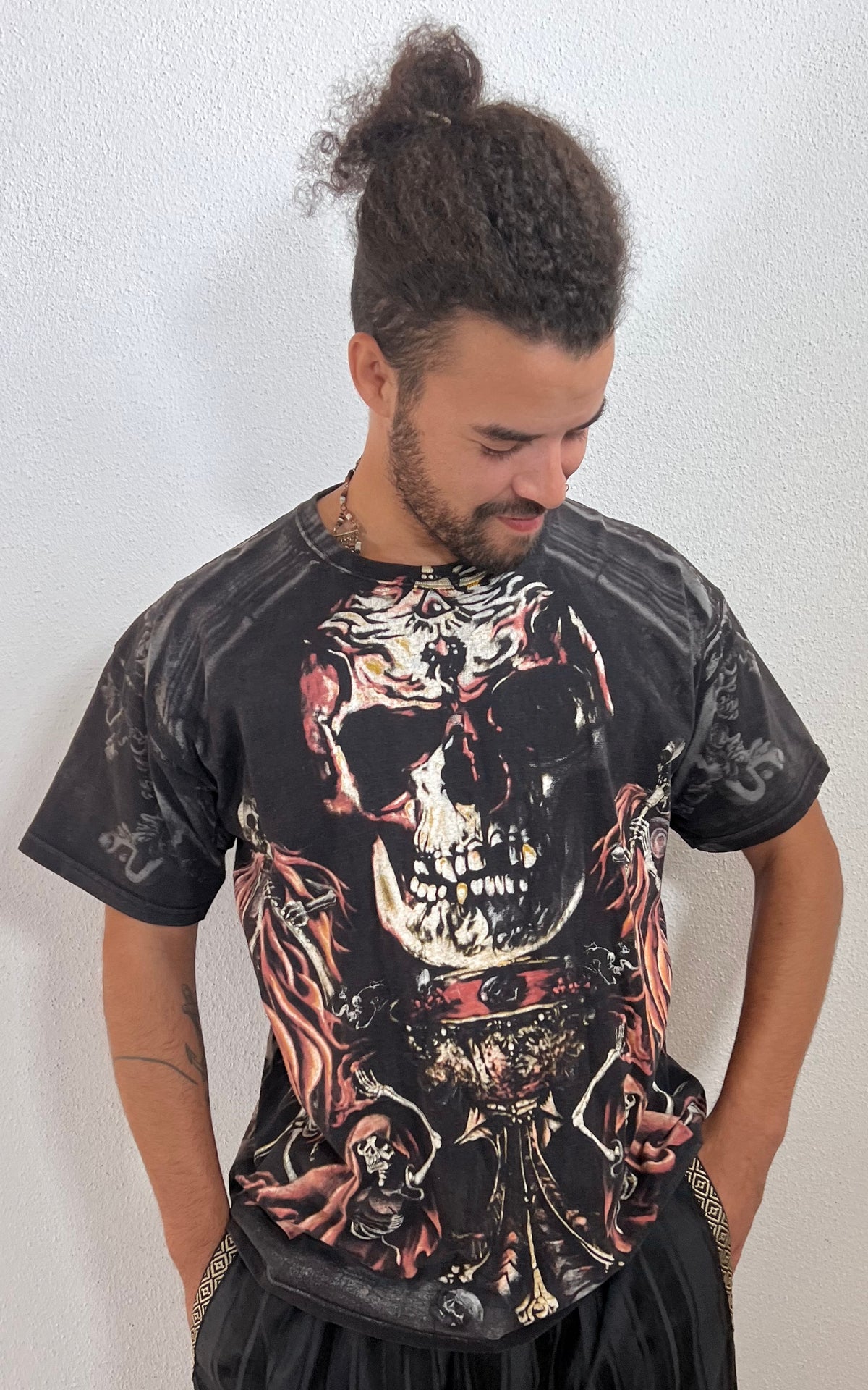 Vintage MENS Memento Mori Tee