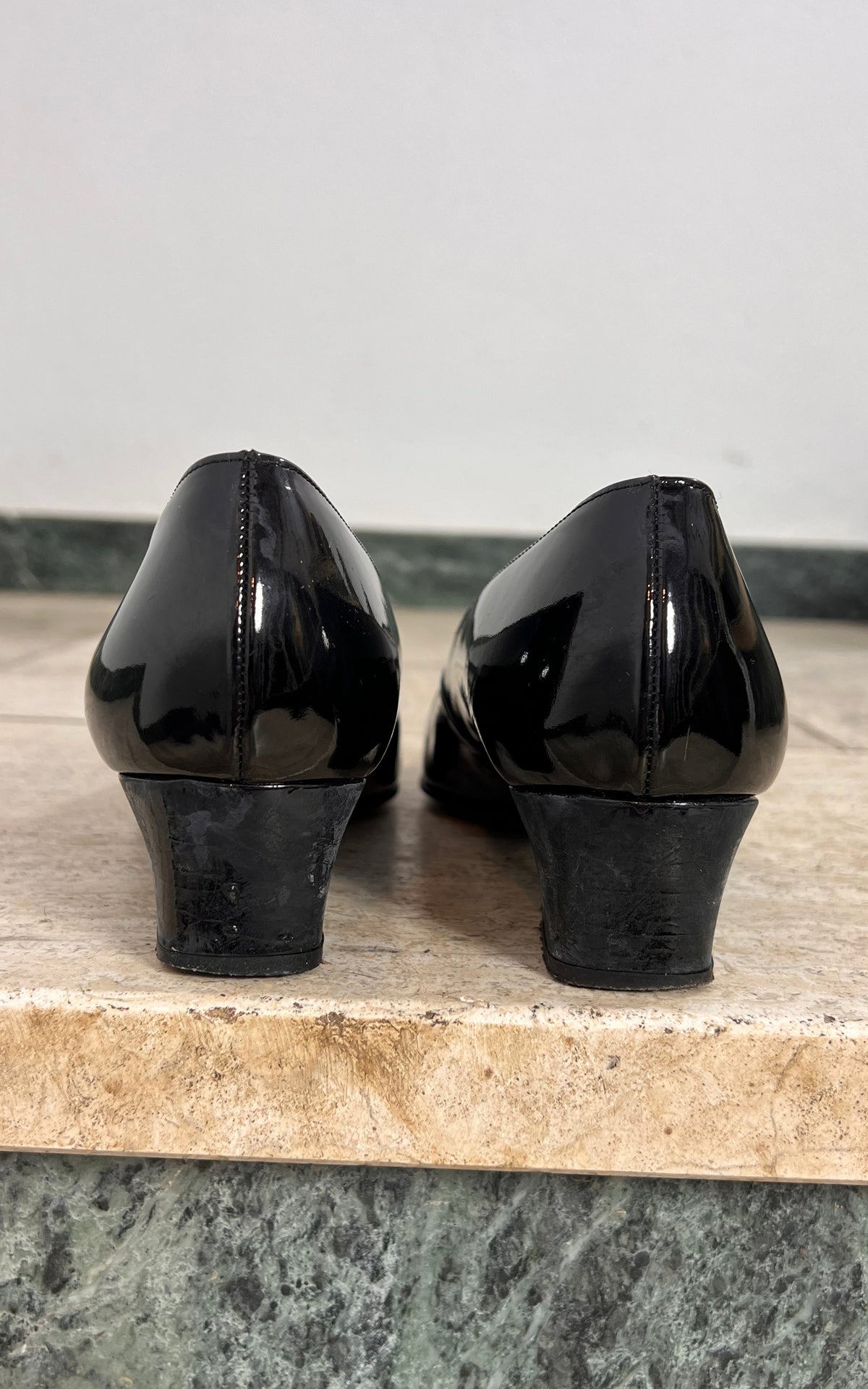 Vintage Bally Patent Leather Mary Jane Pump 39