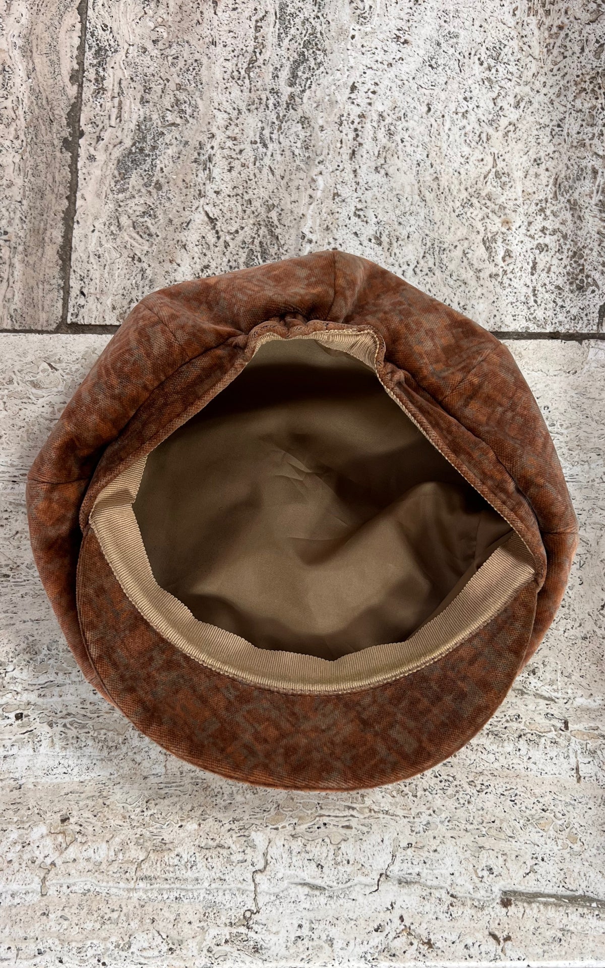 Vintage 70s Baker Boy Velvet Hat