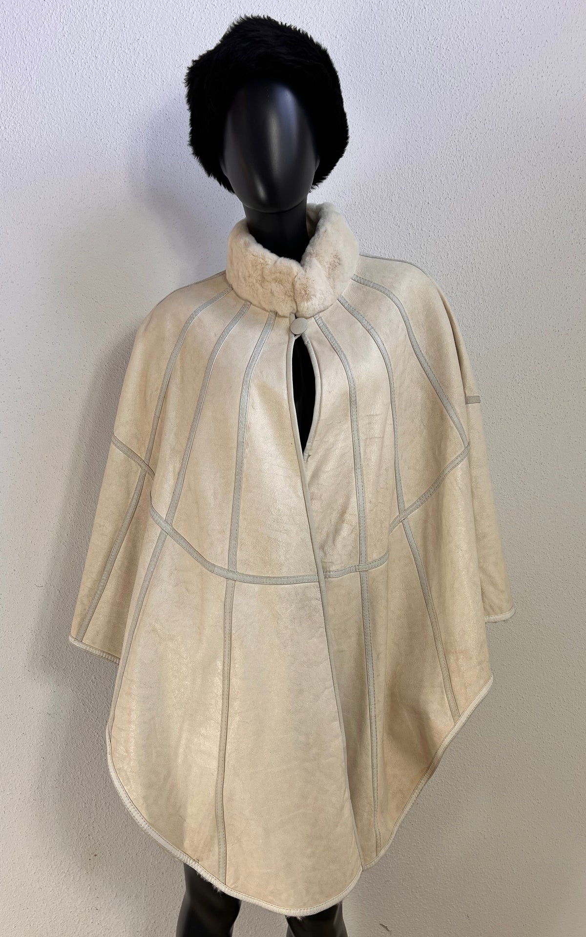 Vintage 70s Ivory Shearling Cape with Geometric Leather Trim