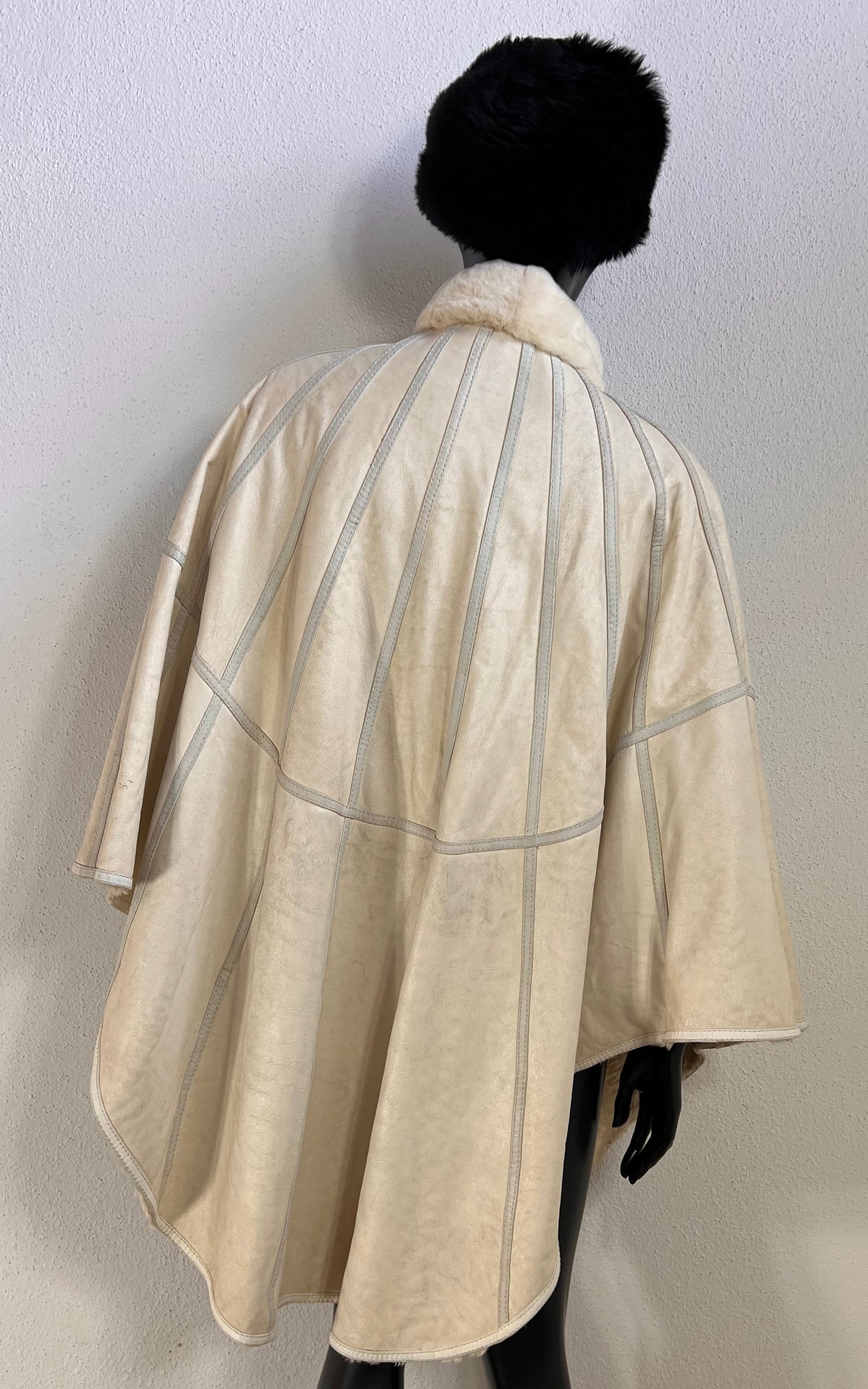 Vintage 70s Ivory Shearling Cape with Geometric Leather Trim