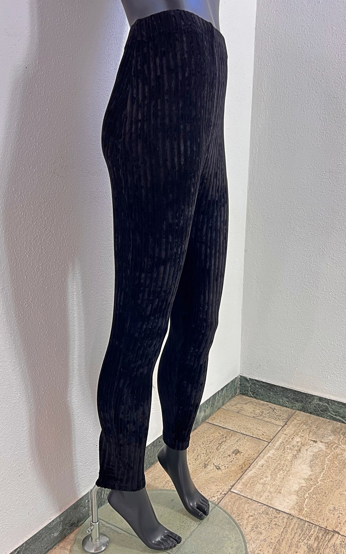 Vintage 90s Deadstock Black Ribbed Velvet Stretch Leggings