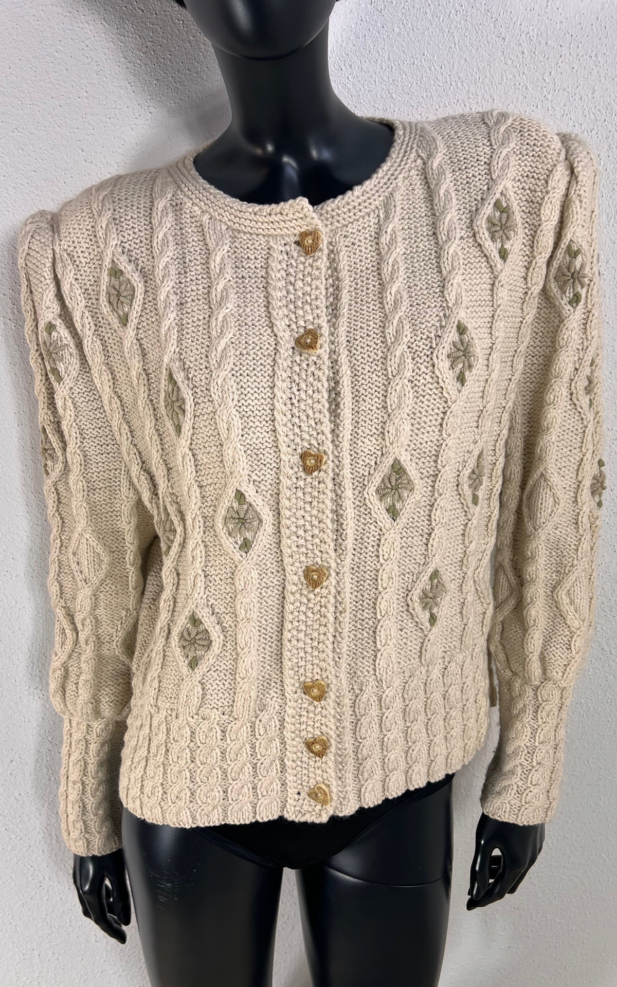 Vintage Handmade Austrian Wool Cardigan – Cream Cable Knit with Floral Details