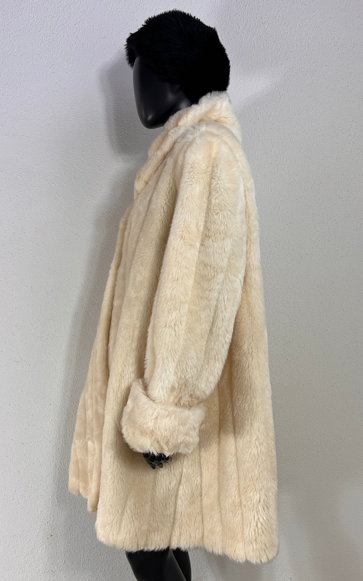 Vintage Ivory Faux Fur Coat with Statement Collar and Turn-Back Cuffs