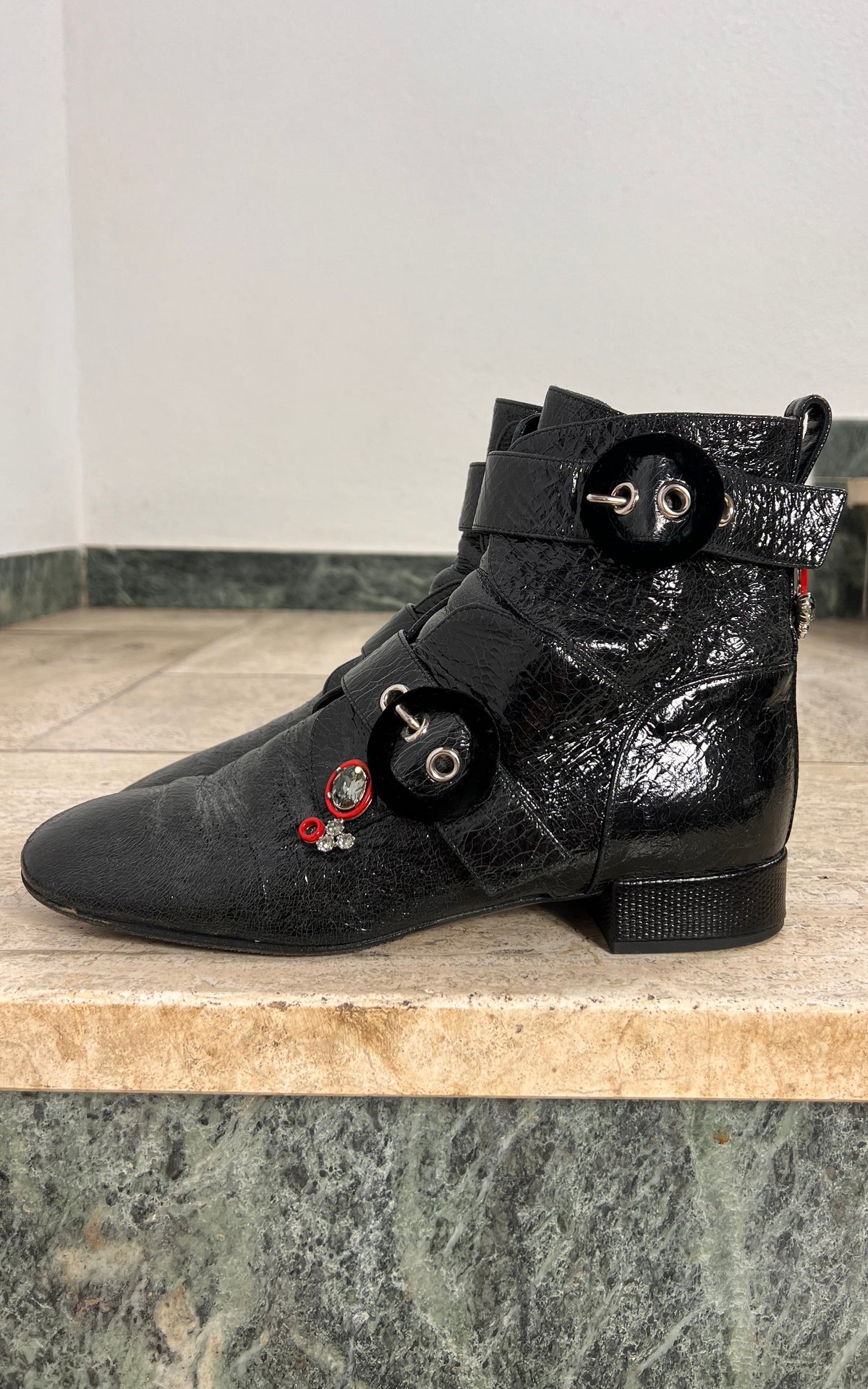 Christian Dior Black Crackle Patent Leather Ankle Boots 39,5 ( 2016 )